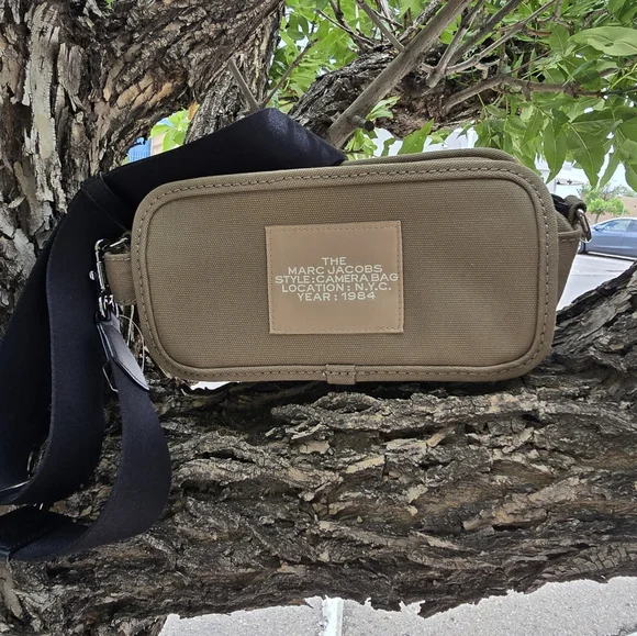 MARC JACOBS Camera Bag Slate Green - Picture 2 of 5